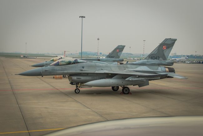 Awaryjne-Lądowanie-F16–(45-of-80)